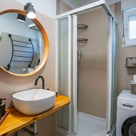 With Terrace And Garden Next To Marjan Park - 2 Free Bikes Спліт